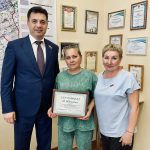 Депутат Франчук встретился с жителями Барабинска: культурные объекты и поддержка участников СВО