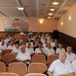 Труженики стальных магистралей принимали поздравления