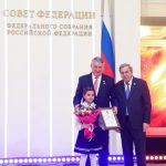 Школьницу наградили за спасение жизней