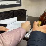 Контрольная закупка: сотни нарушителей правил продажи алкоголя понесли наказание