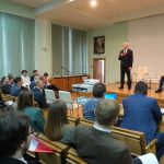 Обсудили с молодыми учеными вопросы развития научной сферы