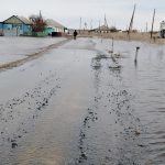 Старожилы деревни Старый Карапуз не помнят такого сильного наводнения